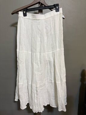 New Directions White Tiered Maxi Skirt